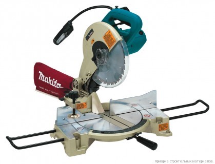 Торцовочная пила по дереву Makita LS1040F (255мм) (+подсветка)