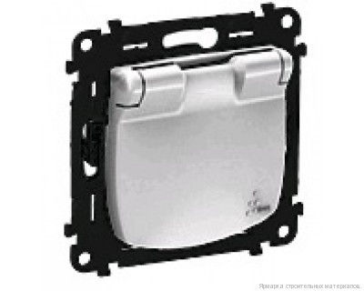 Legrand 753025 Valena Allure (Сл.Кость) Розетка с крышкой винт. зажим+накладка 754841 Legrand