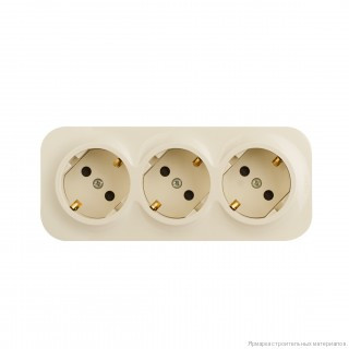Розетка тройная 3Х2К+З с шторками Слоновая кость Legrand Quteo 782248