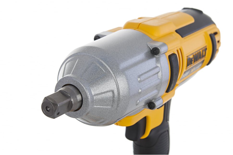 Аккумуляторный ударный гайковёрт DEWALT DCF899NT Аккумуляторный ударный гайковёрт DEWALT DCF899NT